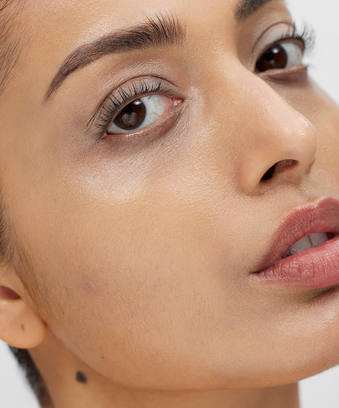 | desc:  Neesha wears shade 170